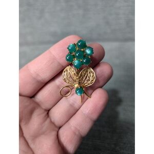 Vintage Gold Tone Flower‎ Jade Color Brooch Pin